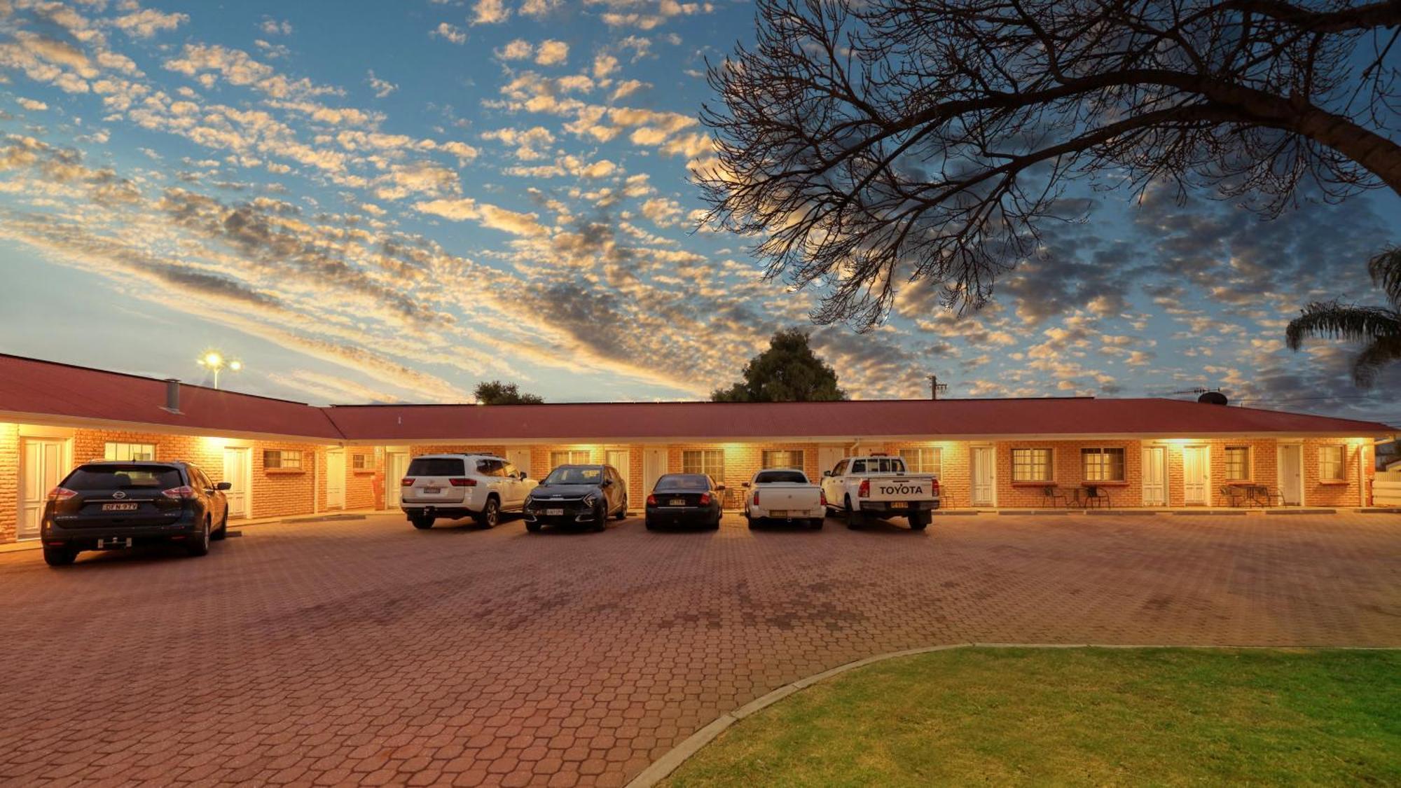 Charles Rasp Motor Inn & Cottages Broken Hill Luaran gambar