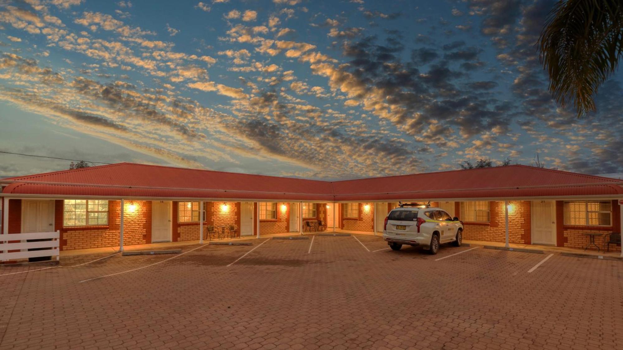 Charles Rasp Motor Inn & Cottages Broken Hill Luaran gambar